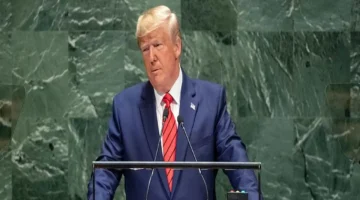 ترامب يفاخر بعلاقاته الثمينة مع السعودية ودول الخليج ويصفها بالإنجاز التاريخي